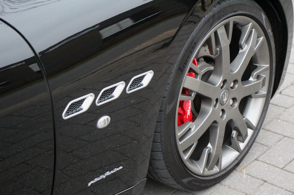 Maserati Granturismo 4.7 s mc - youngtimer - alcantara pack - xenon - nero 