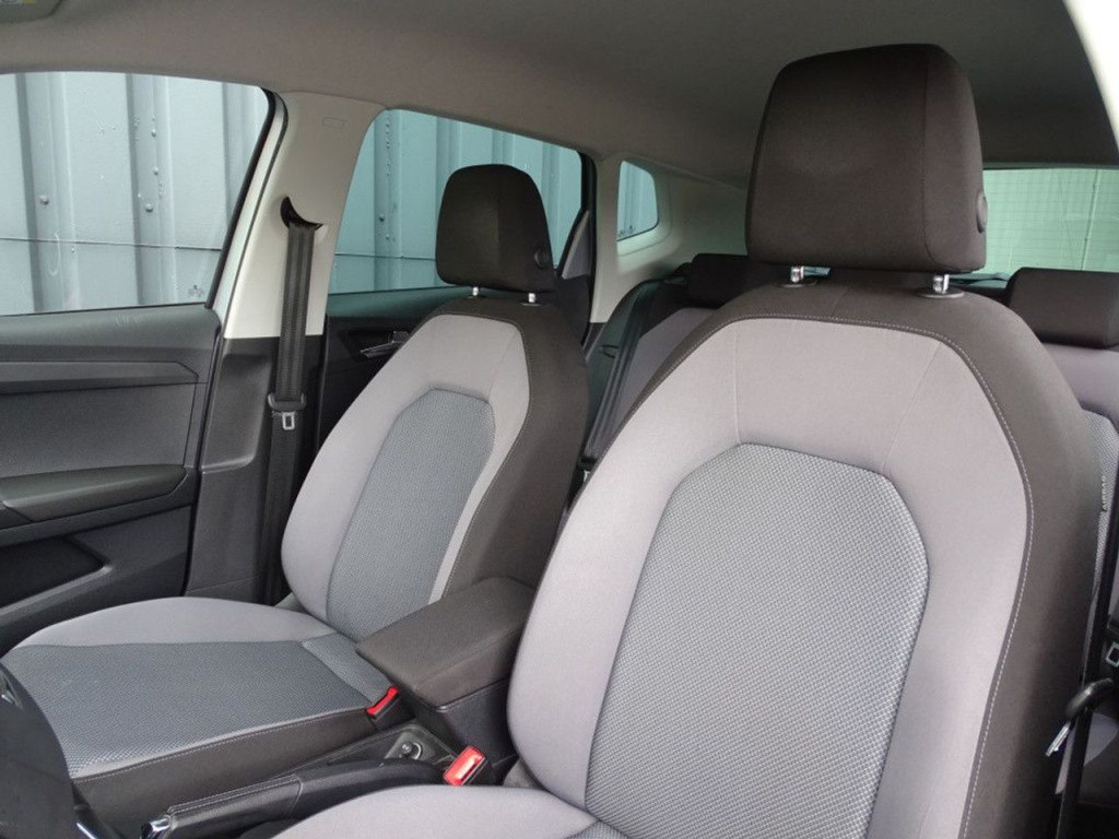 Seat Arona 1.0 tsi xcellence business intense trekhaak