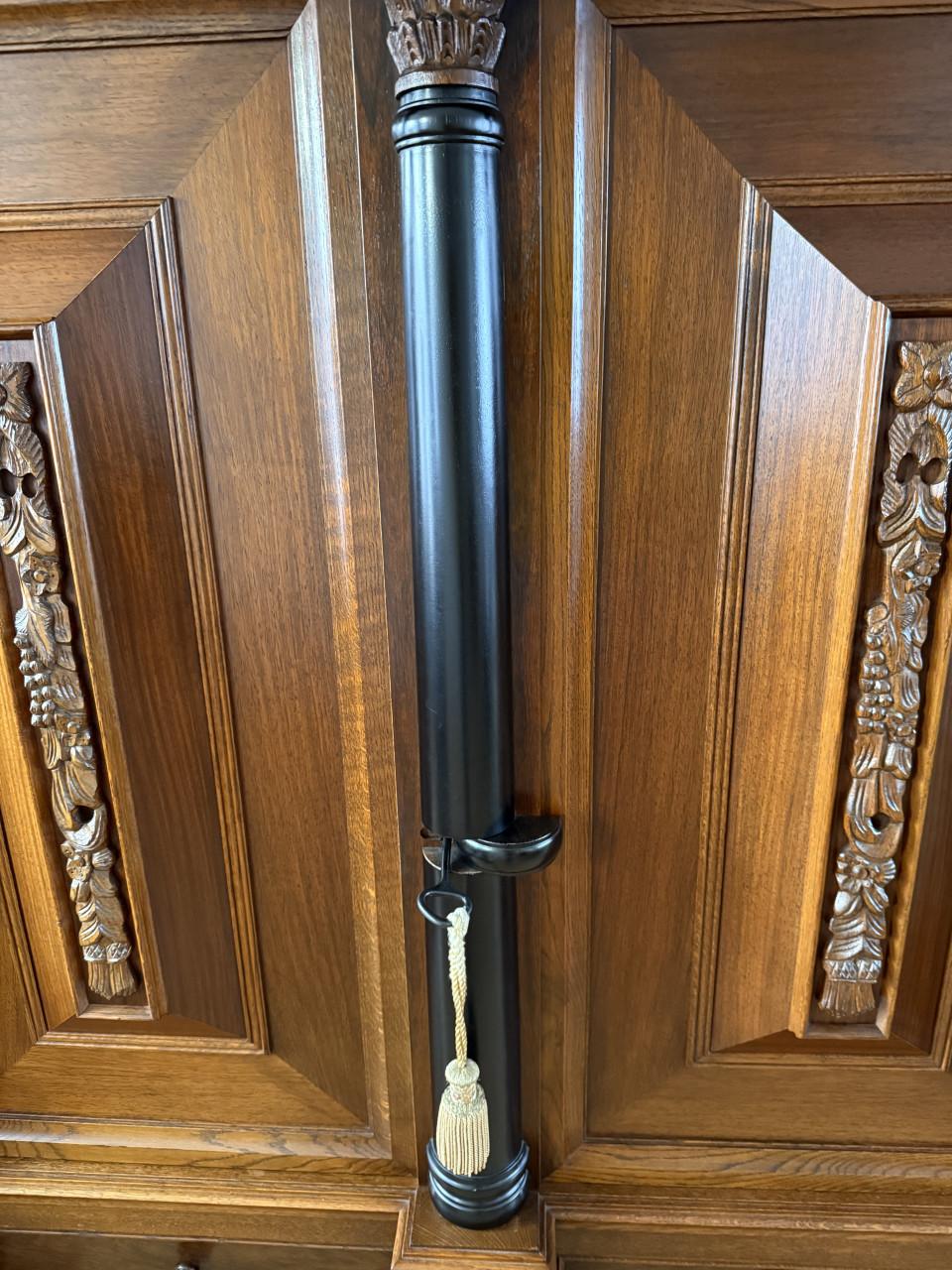 Originele Groenlose Kolomkast Origineel keur stempel in kast. Perfecte st.