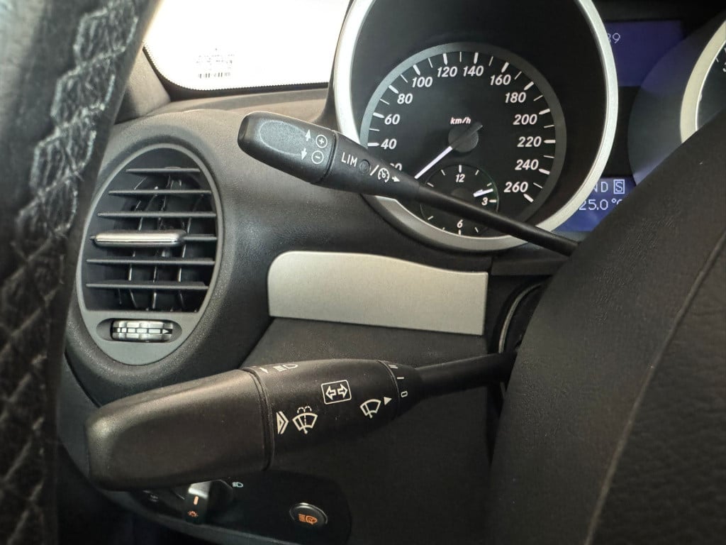 Mercedes-Benz SLK 200 k.