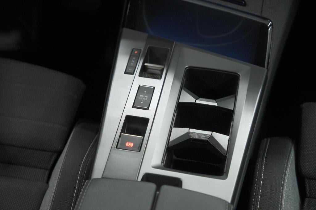Opel Grandland 1.2 turbo 145 hybrid business edition | elektrische kofferkl