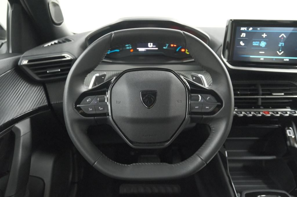 Peugeot 2008 1.2 hybrid 136 style | apple carplay | parkeersensoren | clima