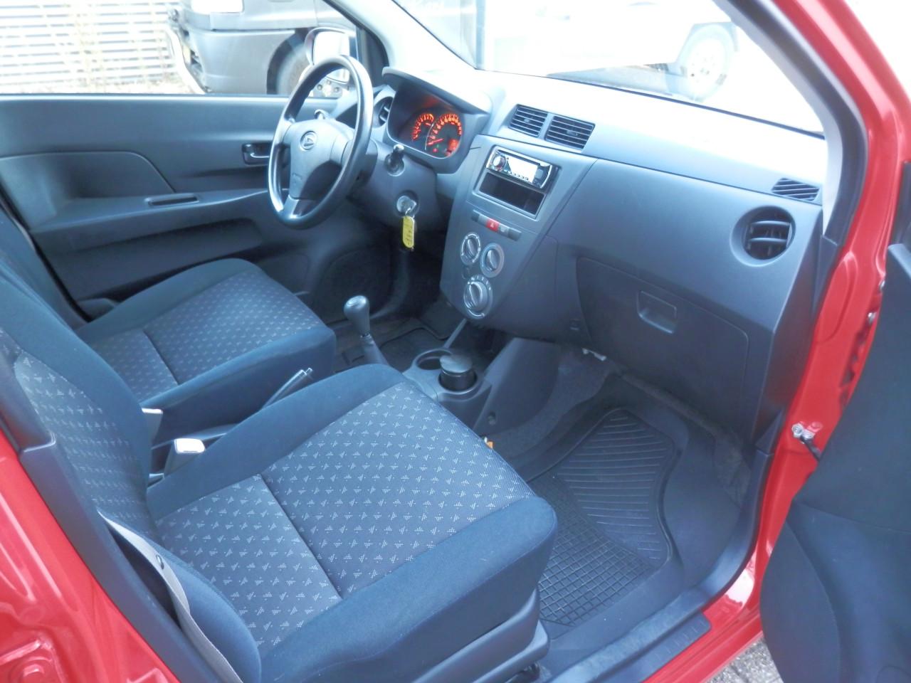 Auto Garant Biedt Aan: Daihatsu Cuore 1.0 Clever