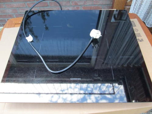 Siemens inbouw inductie kookplaat 220 Volt [ normale stekker]