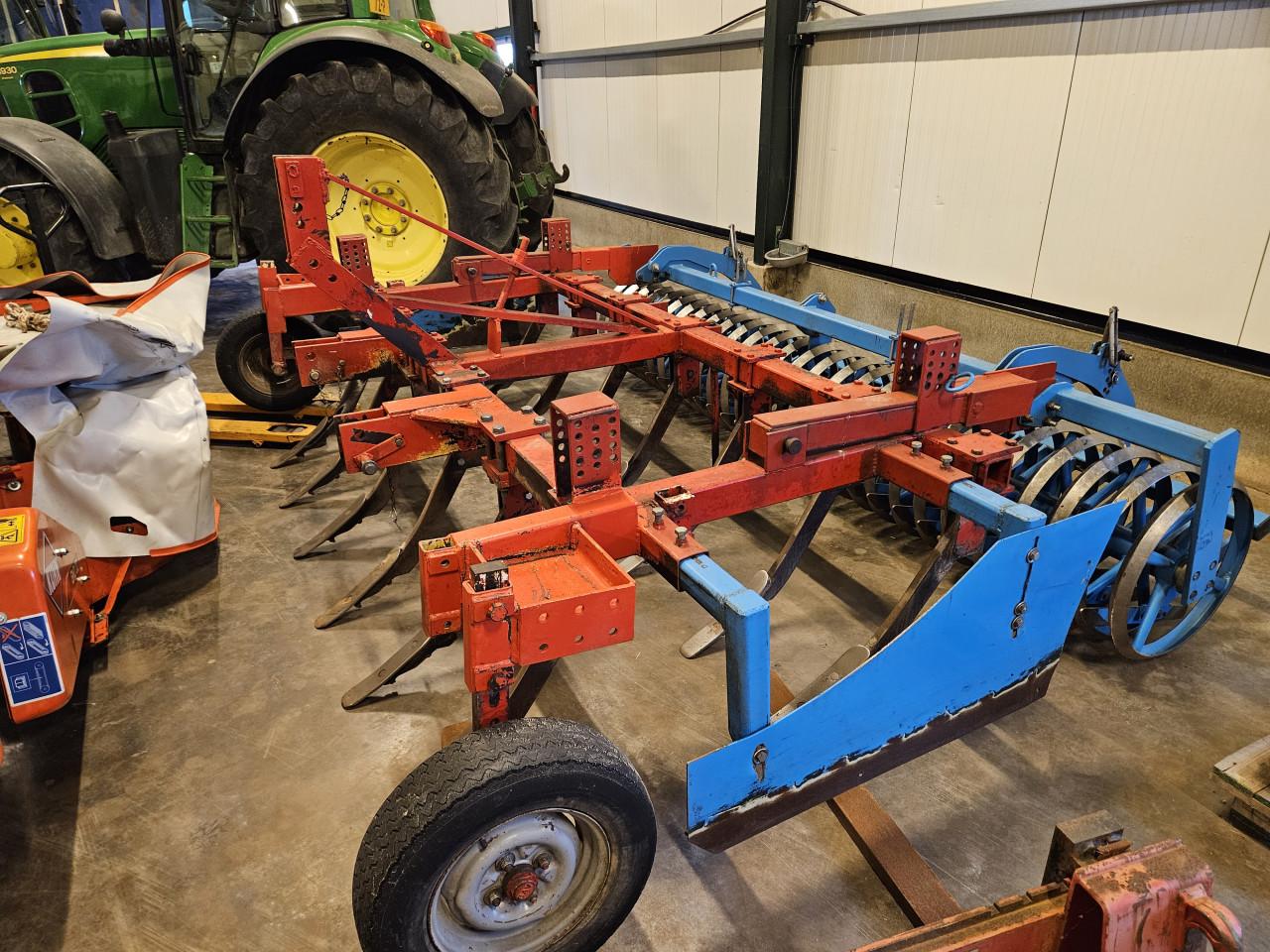 Cultivator met rol