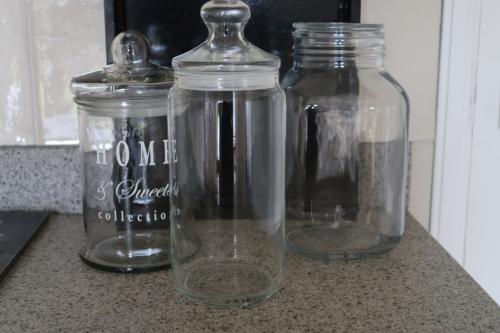 Decoratieve glazen voorraadpotten, bijv. voor snoep koekjes of anders