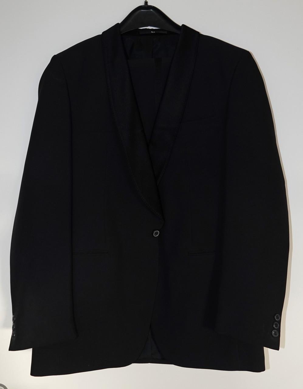 Zwarte smoking maat 52 z.g.a.n., nu kopen voor een huurprijs