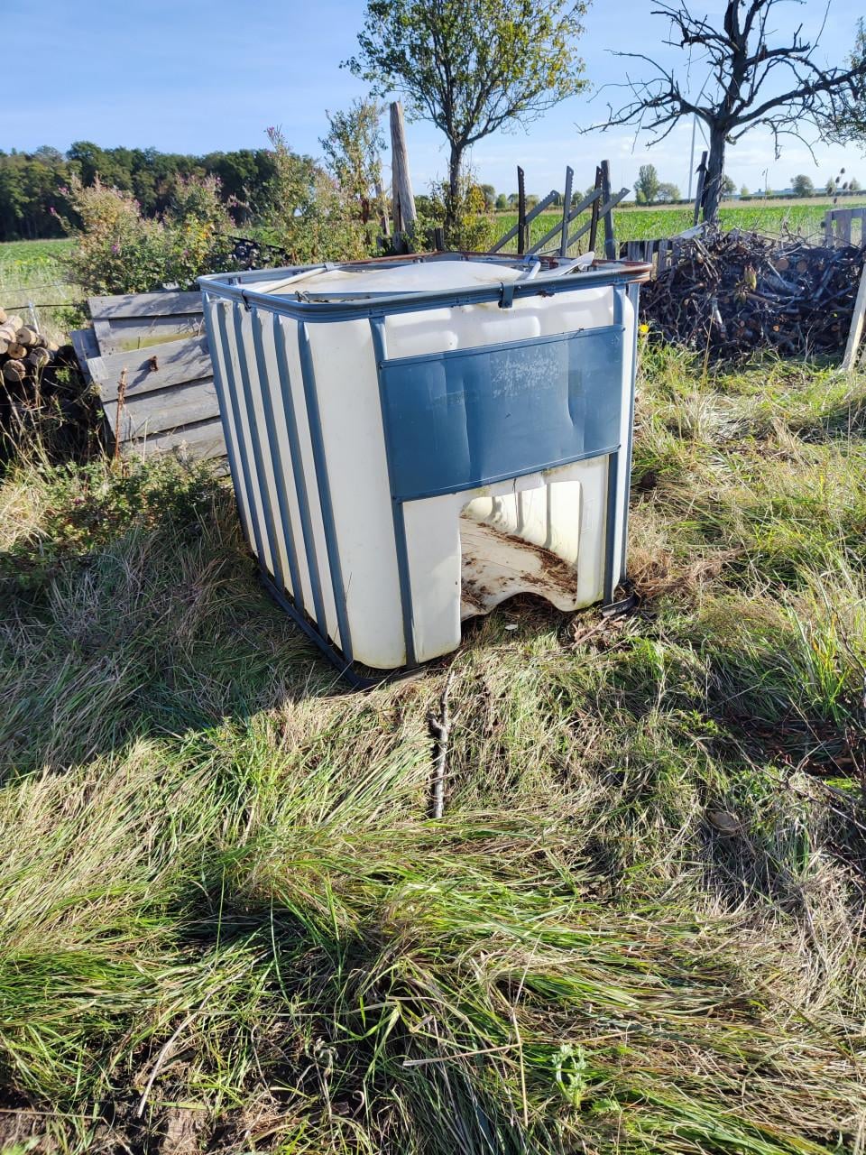 Ibc vat, hok, dieren