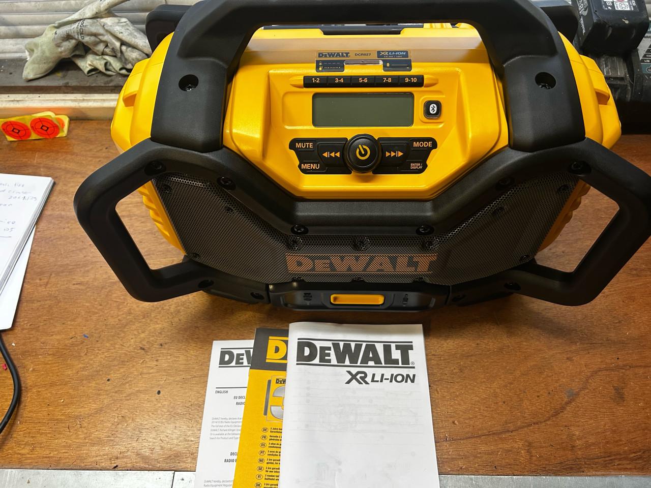 DeWalt bouwradio dcr 027   nieuw in doos!