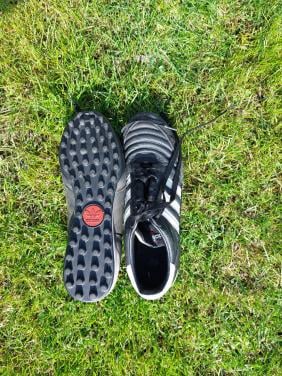 Korfbal schoenen buiten maat 44