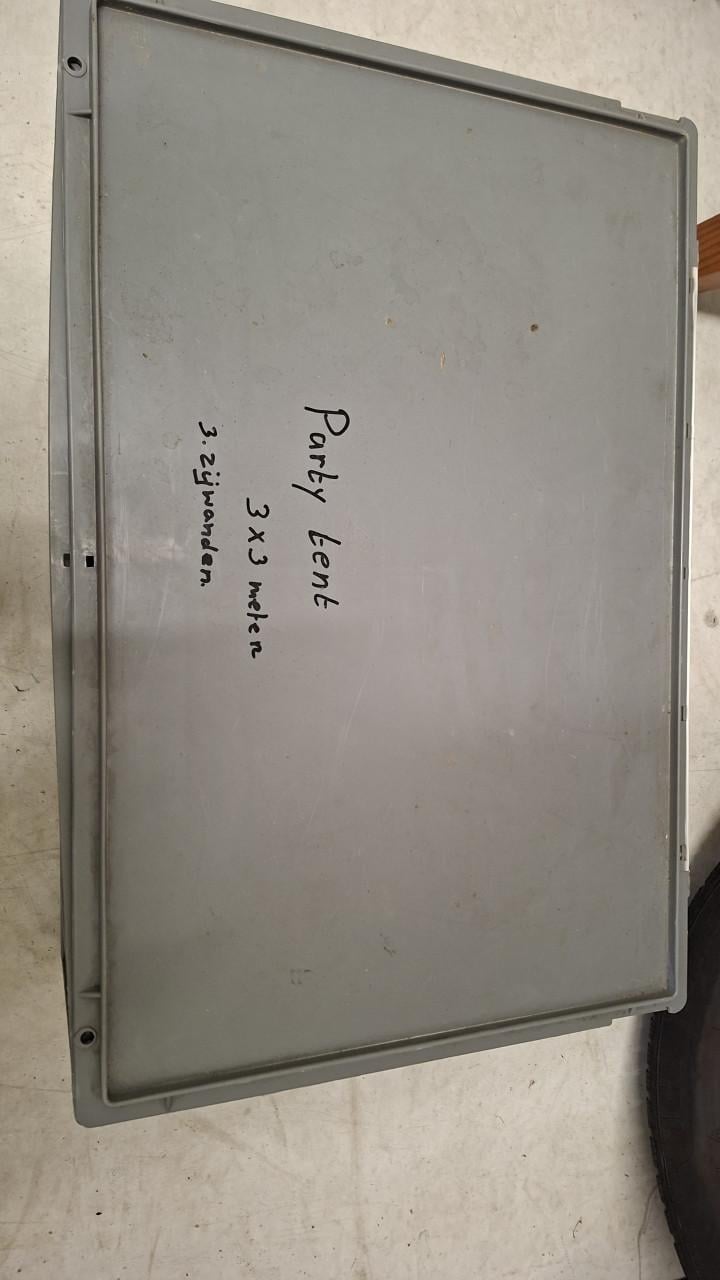 Party tent wit 3x3 m