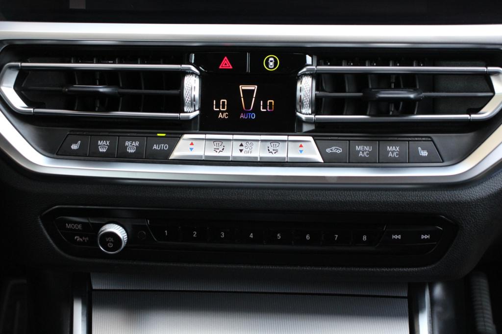 BMW 3-serie touring 320i high executive m pakket | pano | laser | leder | a