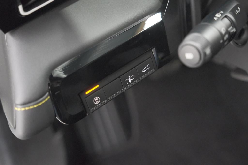 Renault 4 comfort range iconic 52 kwh | pack advanced driving assist | adap