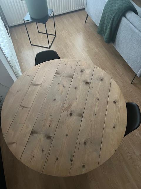 Massief houten ronde eettafel