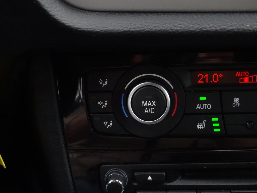 BMW X1 sdrive20i upgrade edition automaat | leder | navi