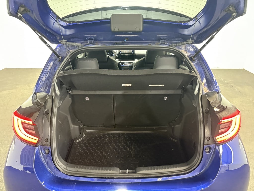 Toyota Yaris 1.5 hyb. executive | navi | bsm | stoelverw. |