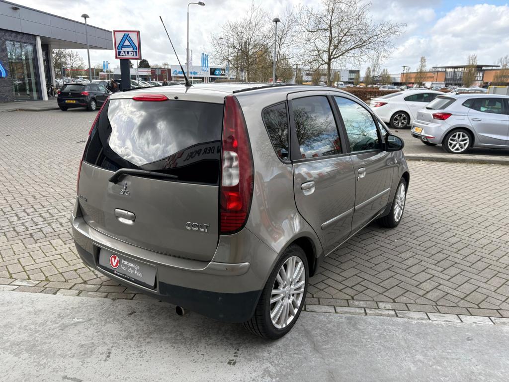Mitsubishi Colt 1.5 sky