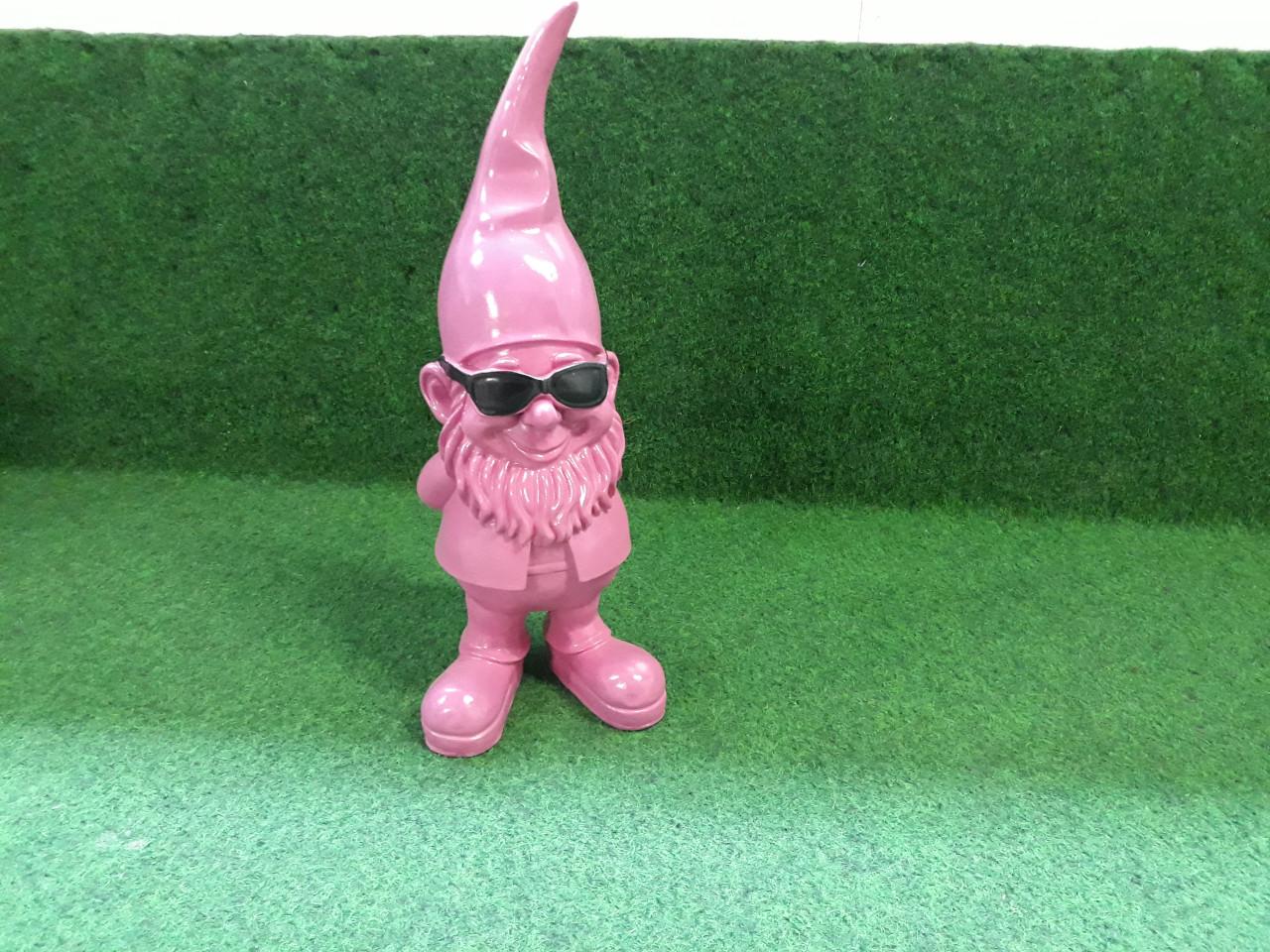 Tuinkabouter met zonnebril in roze kleur