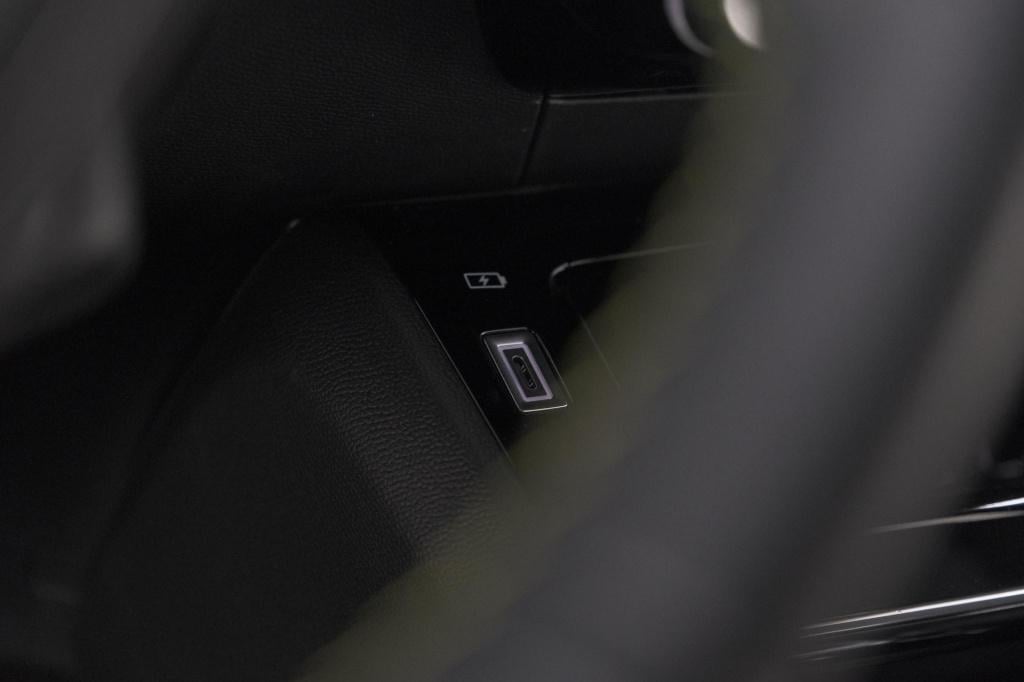 Peugeot 2008 puretech 130 eat8 gt | camera | apple carplay | parkeersensore