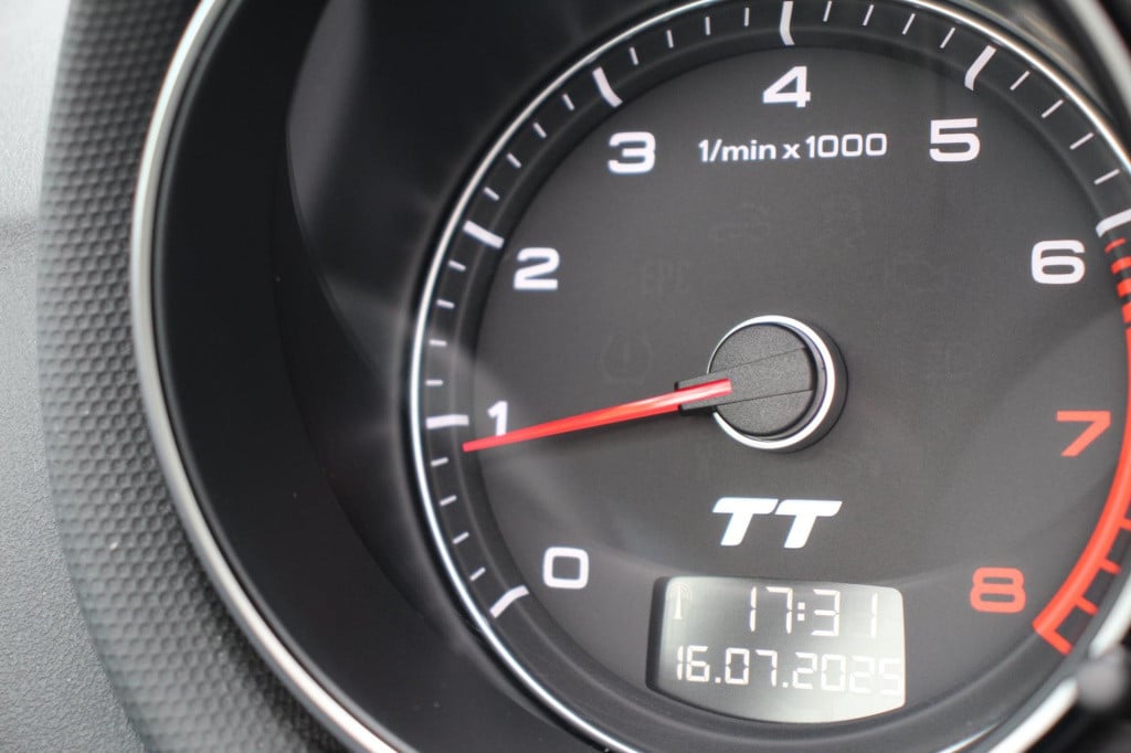 Audi TT roadster 1.8 tfsi pro line s - leder - led - elek kap - windscherm 