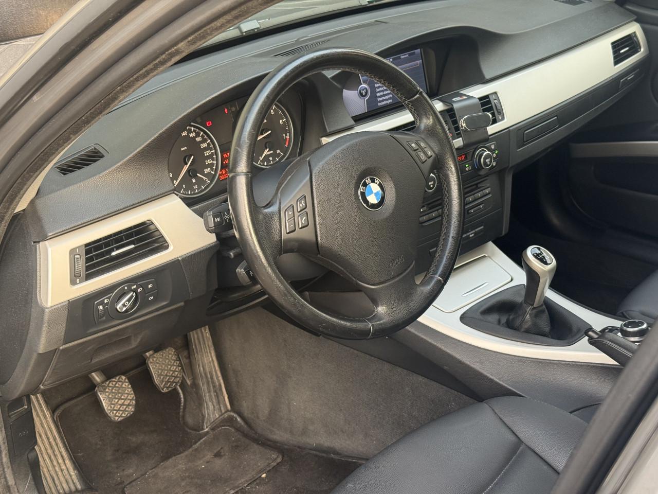 BMW 320i Touring NAP Leder Navi Cruisec.