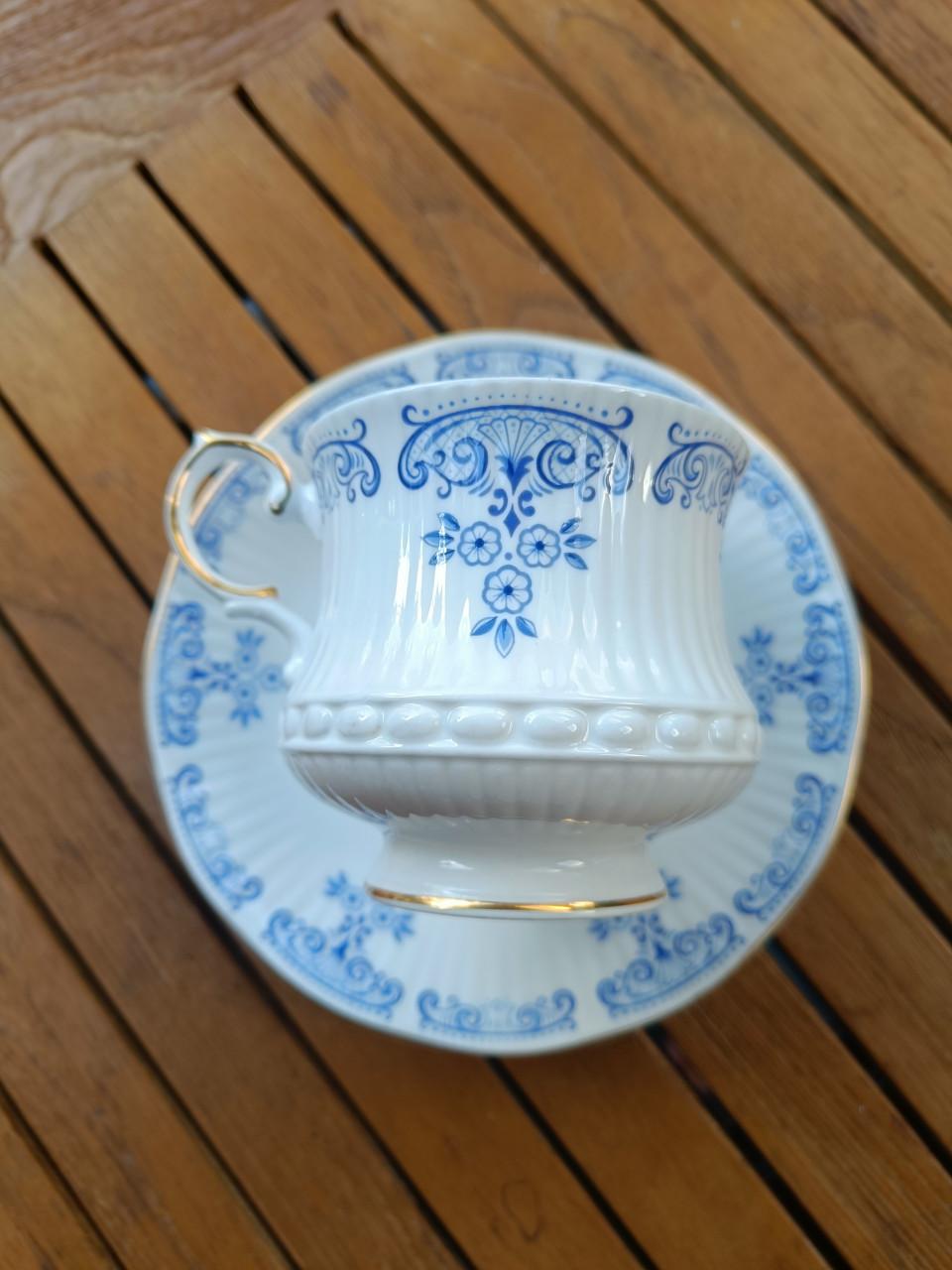 Rosina Queen's Fontainebleu kop en schotel