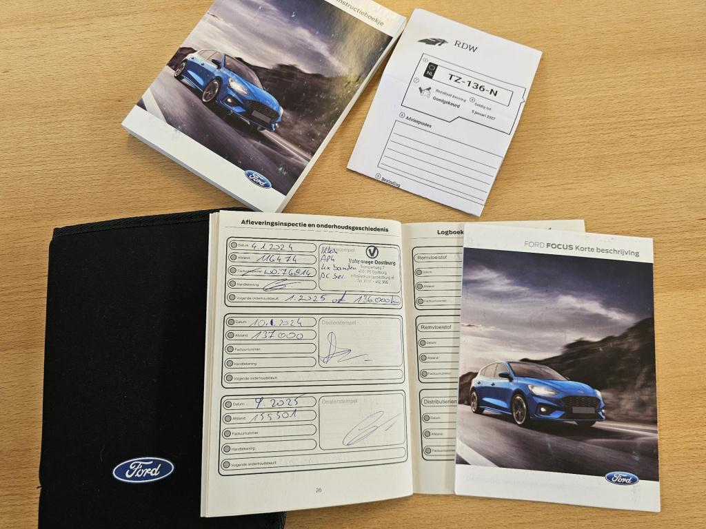 Ford Focus 1.0 ecoboost st line business