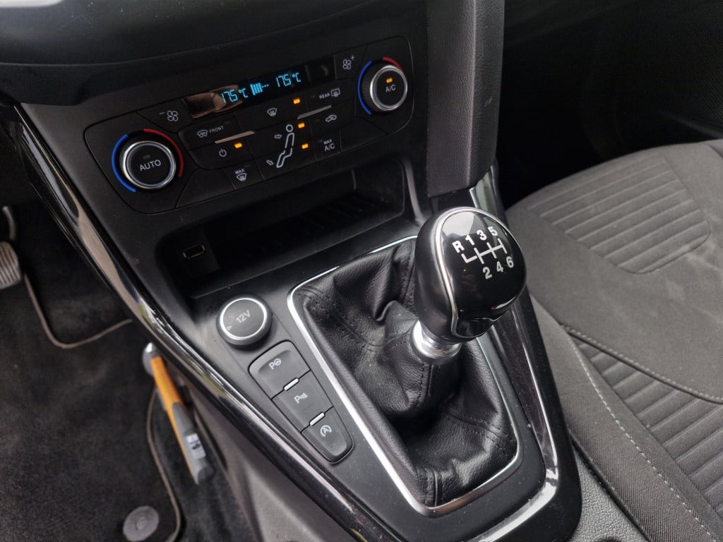 Ford Focus wagon 1.5 titanium