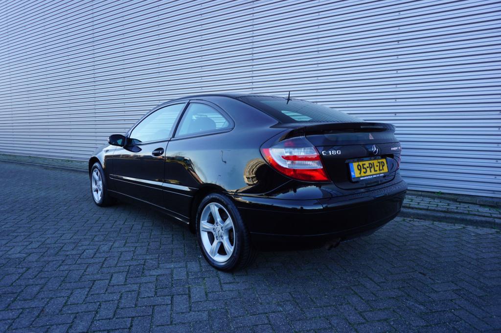 Mercedes-Benz C-Klasse sportcoupé 180 k. automaat - airco / cruise / elektr