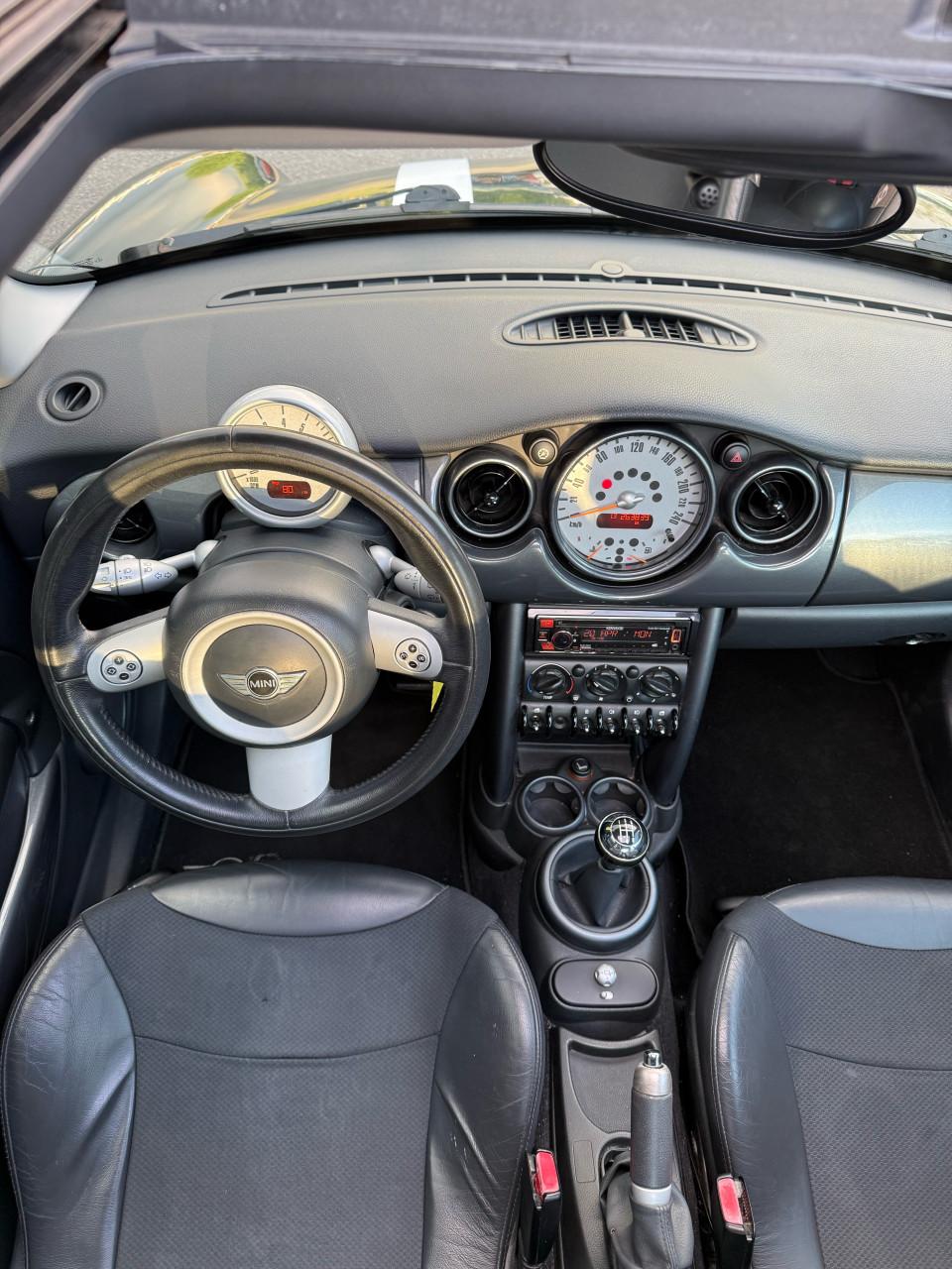Mini cooper 1.6 PANO/CRUISE/NWAPK