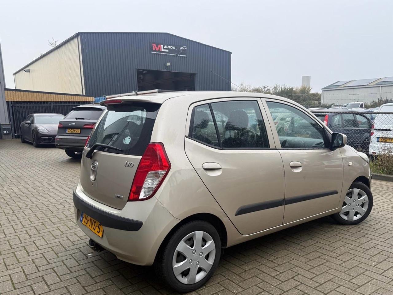 Hyundai i10 1.25i Dynamic Cool 146.881KM