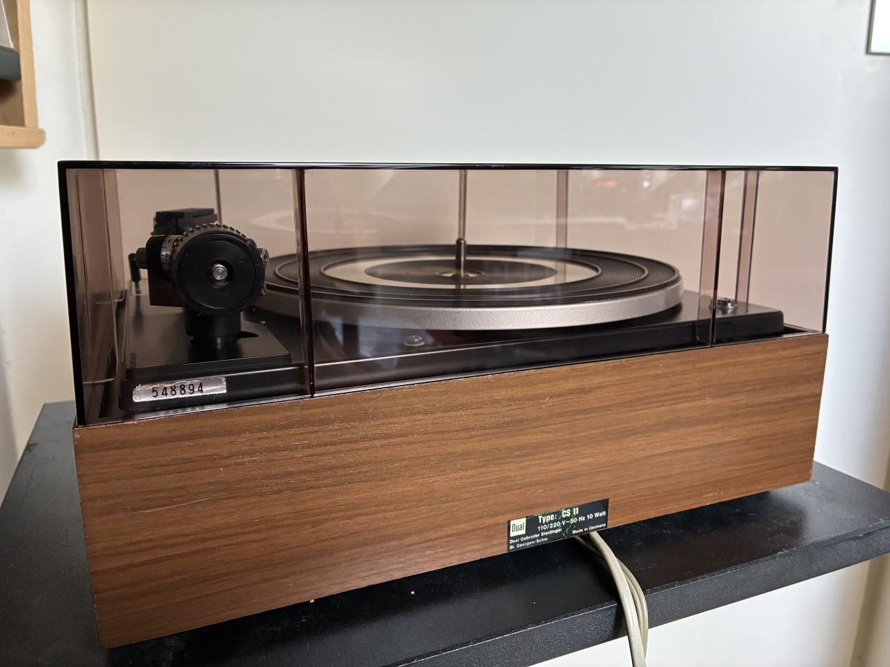 Dual 1214 volautomatische speler in zeer goede staat.