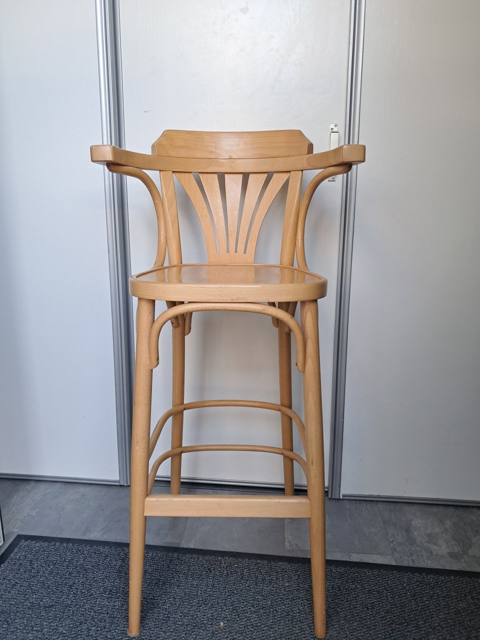 Twee barkrukken