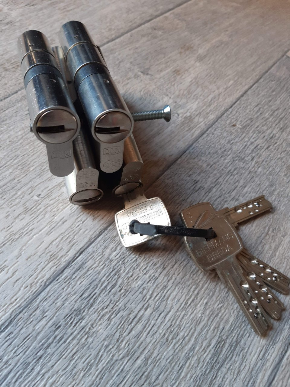 Cilinders 4x gelijksluitend