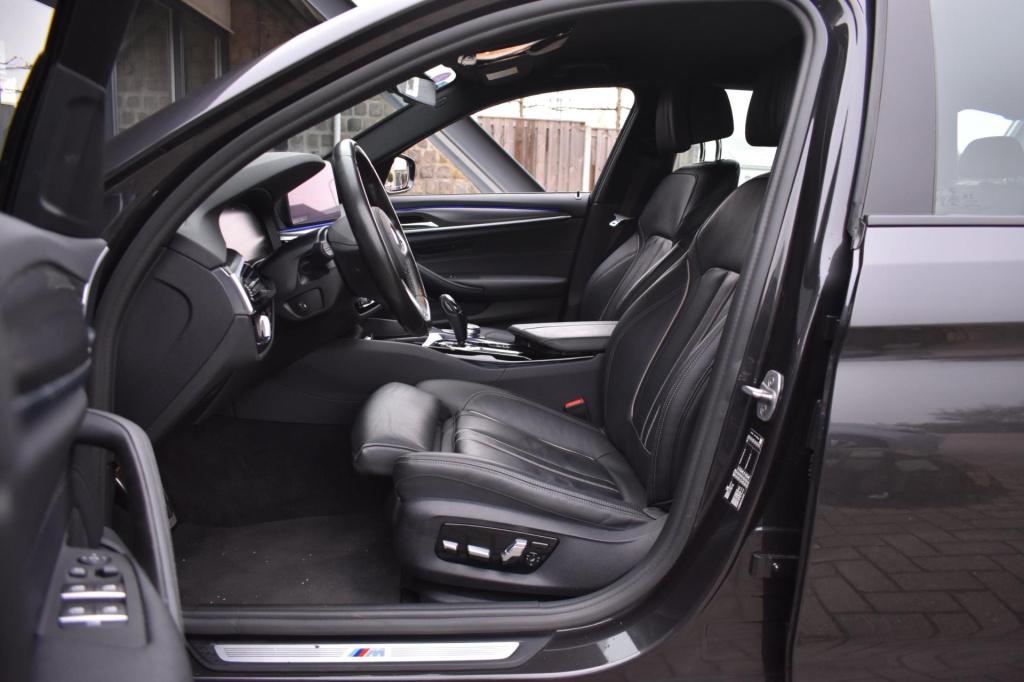 BMW 5 Serie touring 520i m-sport | laserlight | nap | dealer onderhouden | 