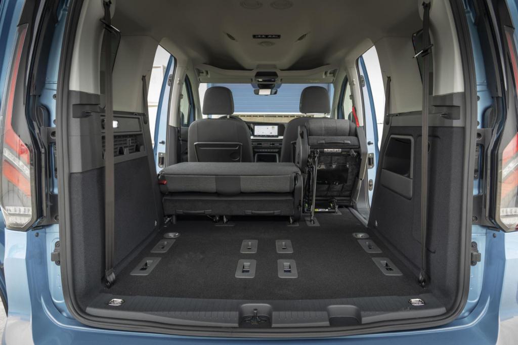 Ford Tourneo Connect 1.5 ecoboost phev l2 trend | 7-persoons | nieuw te bes