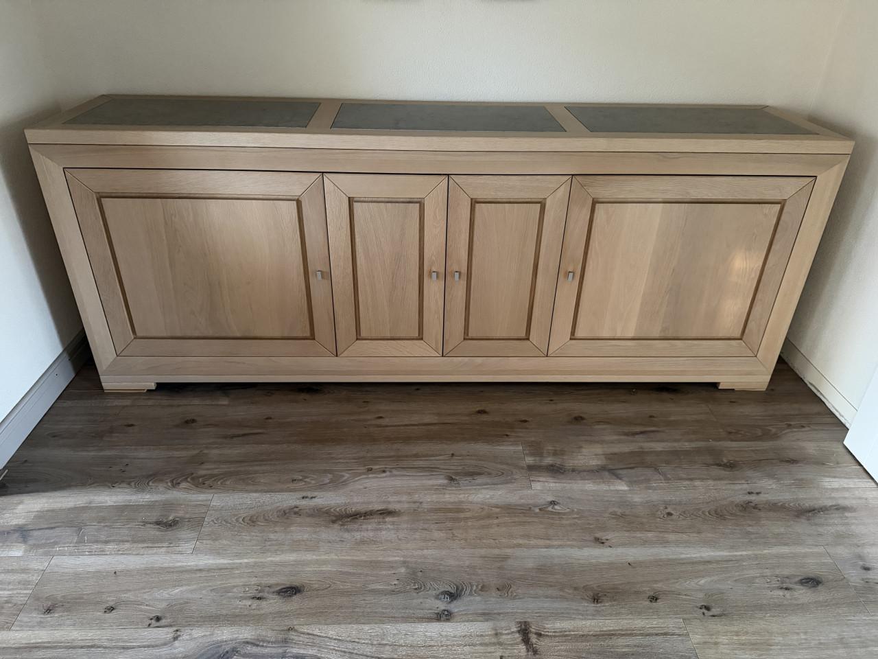 Massief blank/white eiken met grijze natuursteen meubelset