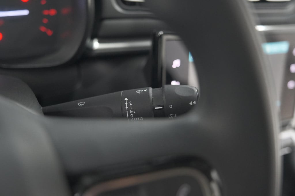 Citroen C3 puretech 82 c-series | navigatie | climate control | apple carpl