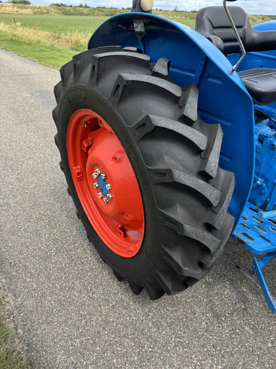 Ford super dexta