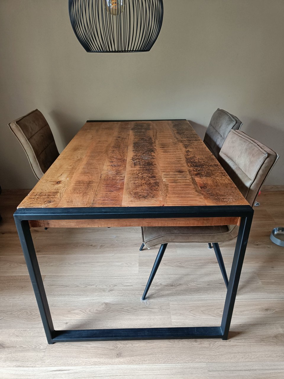 Eettafel mangohout 160*90
