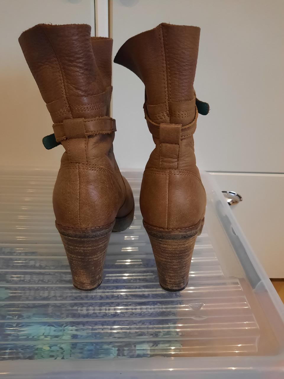 Laarzen Fred de la Bretonniere