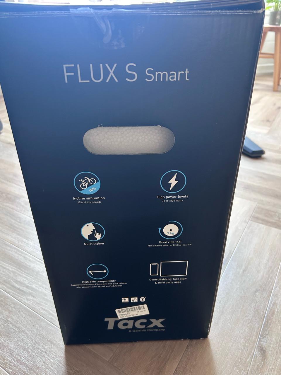Complete indoor fietstraining set – Tacx Flux S + Wahoo KICKR HEADWIND
