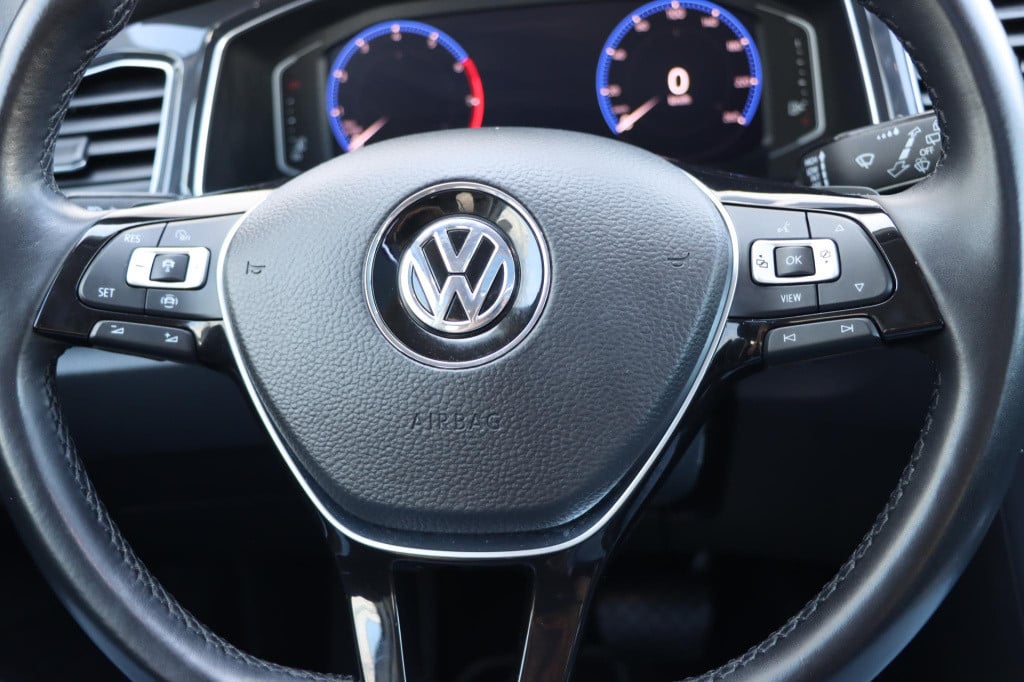 Volkswagen T-roc 1.5 tsi sport business r