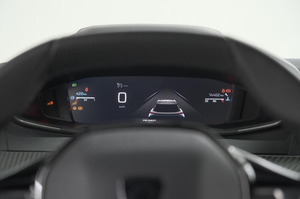 Peugeot 2008 puretech 100 allure | apple carplay | parkeersensoren | climat