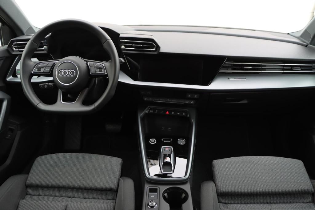 Audi A3 sportback 40 tfsi e s edition 204pk s-tronic