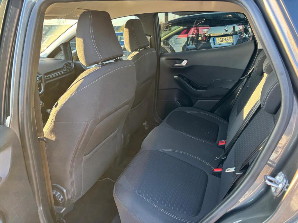 Ford Fiesta ecoboost 100pk 5dr titanium, trekhaak, carplay, winterpaket