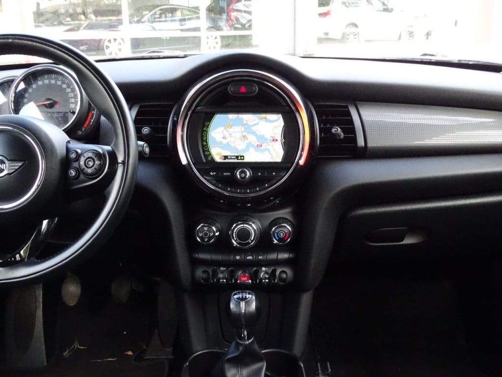 Mini Cooper mini 1.5 business | navi | bluetooth | 16"