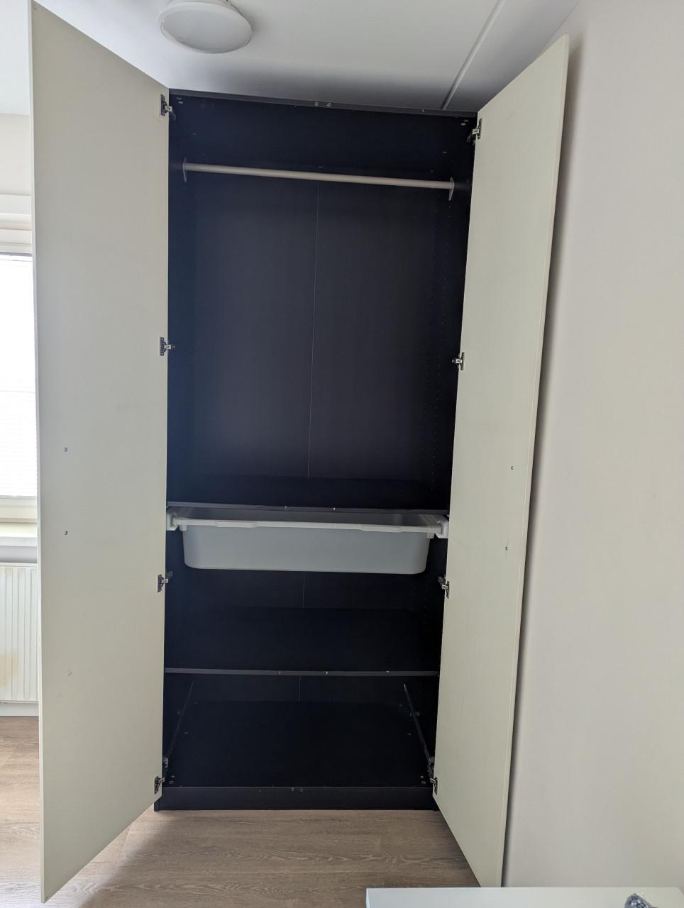 Drie Ikea Pax kasten te koop