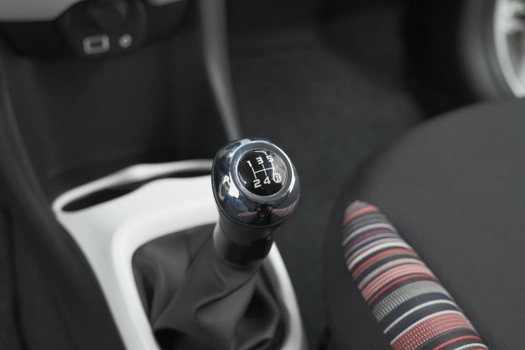 Citroen C1 1.0 vti airscape feel | vouwdak | camera | apple carplay | dab+