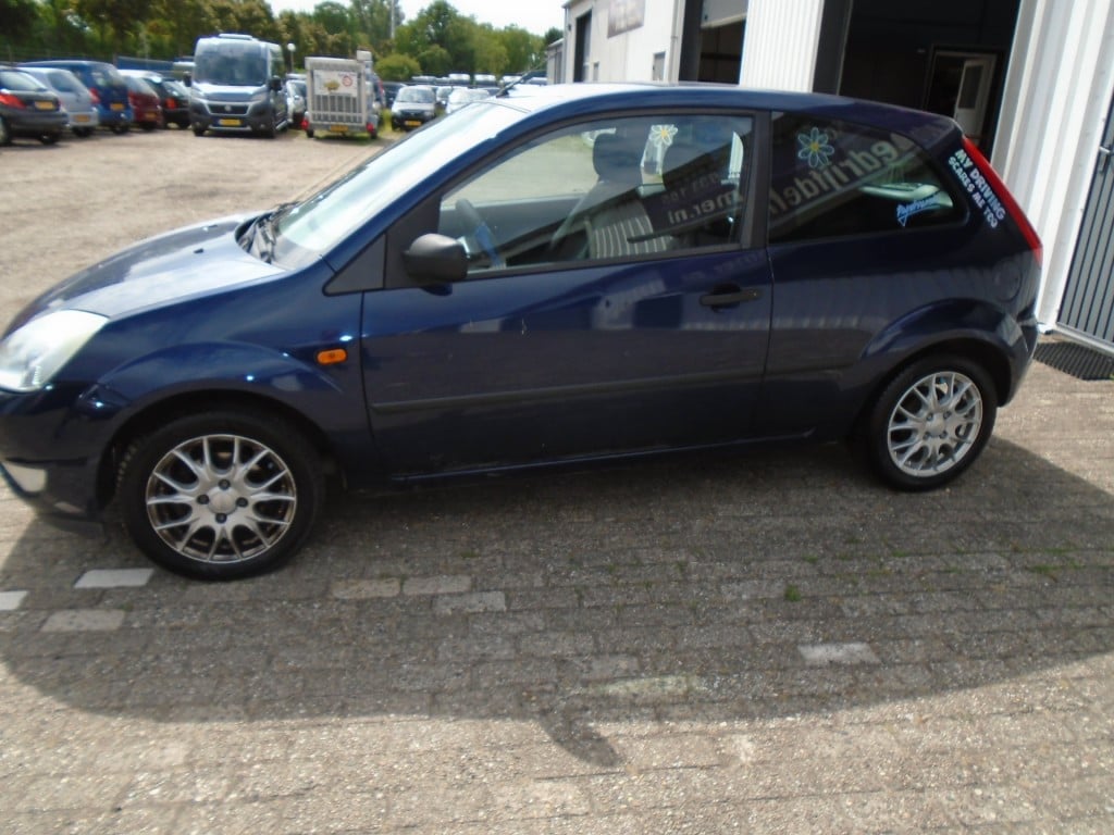 Ford Fiesta 1.4-16v futura
